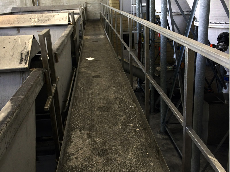 Inox Bordes / Loopbrug aan Putten West Vlaanderen