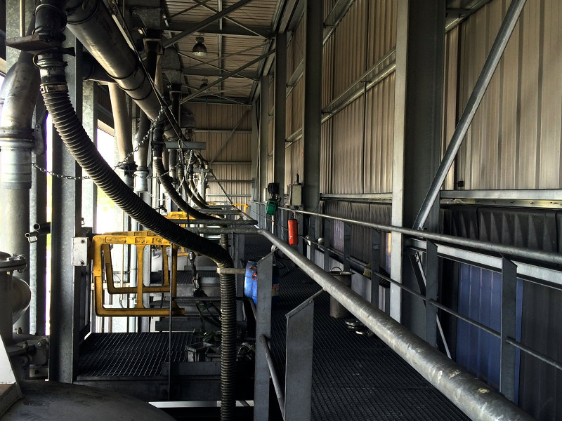 Trap met bordes rond filters West Vlaanderen 4