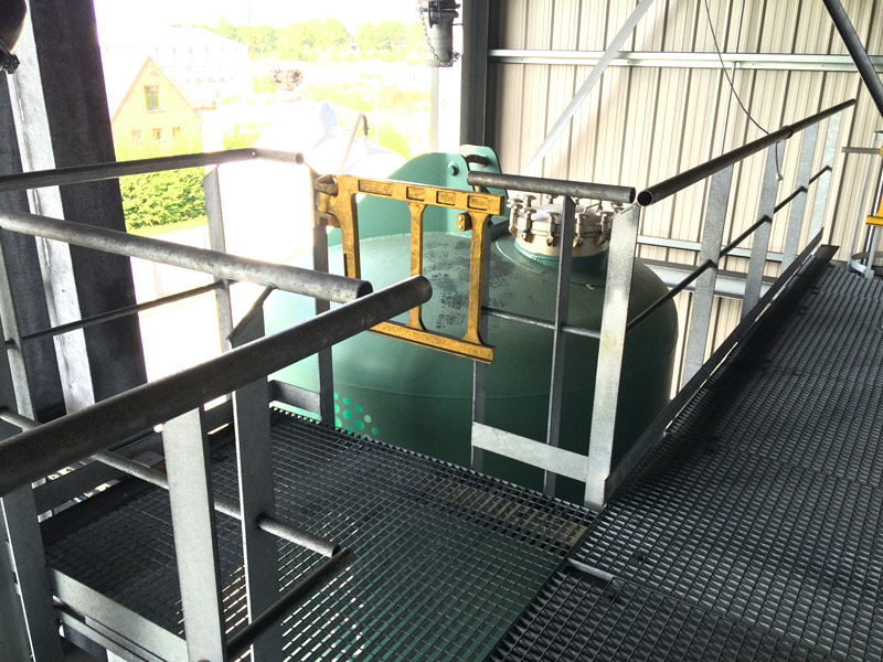 Trap met bordes rond filters West Vlaanderen 5